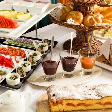 酒店 格斯夫 - 科拉尔国际餐厅酒店